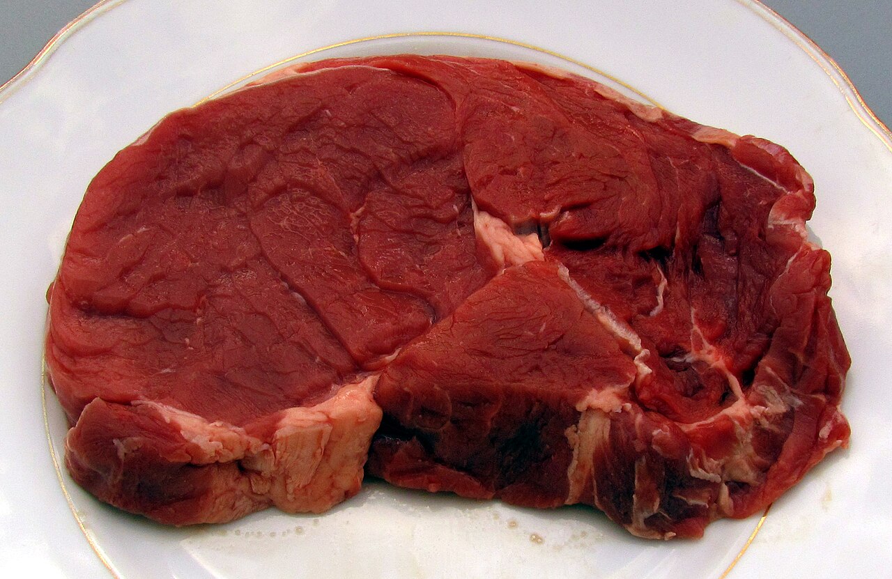 Viande de bœuf — bœuf 100 % français chez le boucher à Cosne-Cours-sur-Loire